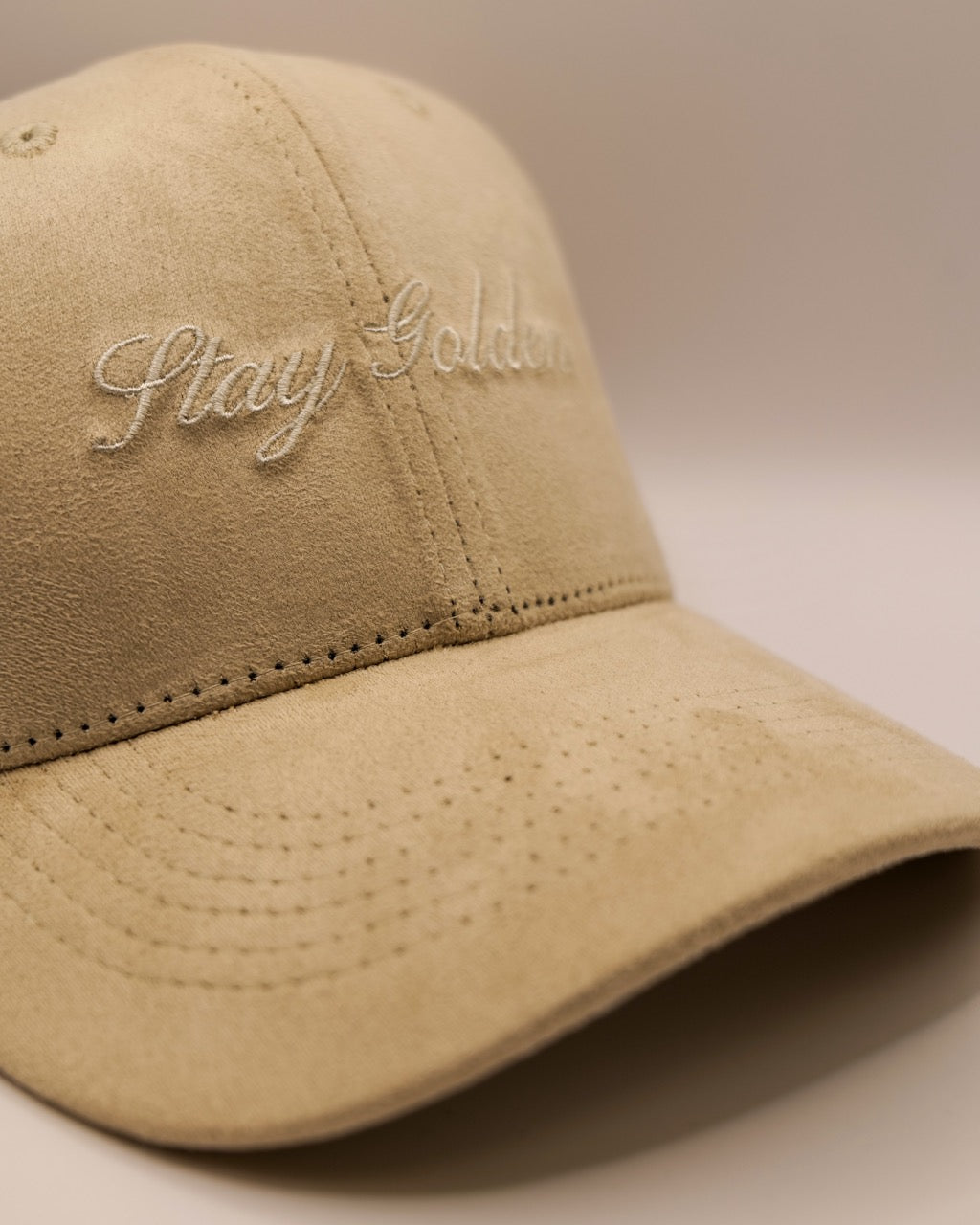 Elle Sera Suede Look Cap